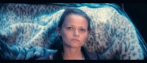 Stummes Leiden. Die Heldin aus „Die Sanfte“ (Vasilina Makovtseva) auf ihrer Odyssee durch eine korrupte Bürokratie.