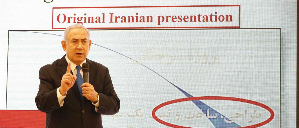 Israels Premier Benjamin Netanjahu beschuldigt den Iran, ein "geheimes Atomprogramm" zu führen. 