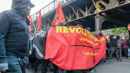 Revolutionäre 1.Mai Demo in Kreuzberg.