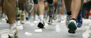 Vermüllt. Und wer macht sauber? Beim Plogging jedenfalls die Läuferinnen und Läufer!