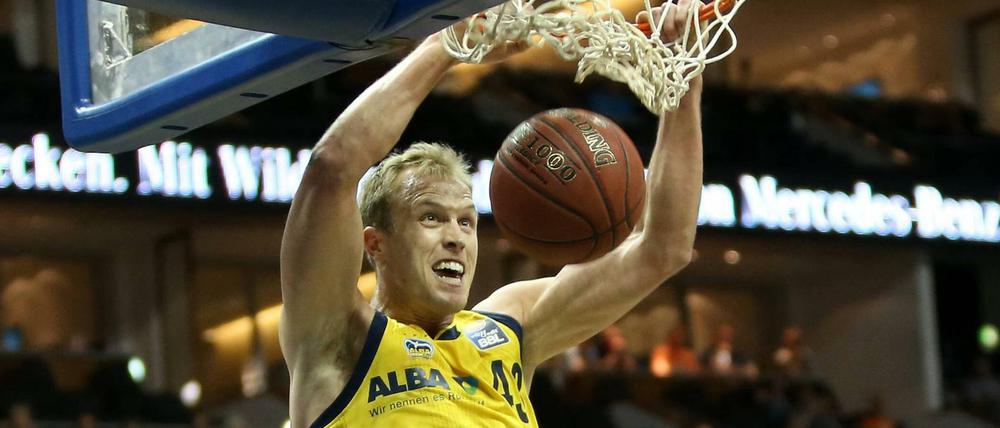 Luke Sikma trifft mit Alba Berlin in den Play-offs auf Oldenburg.