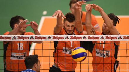 Starkes Block-Team: Für einen Sieg in Friedrichshafen reichte es am Mittwoch aber nicht für die Volleys.