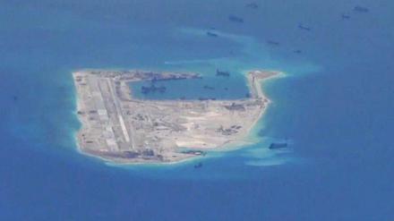 Eine Aufnahme des US-Militärs, soll Kampfschiffe nahe der Insel Spratly zeigen. 