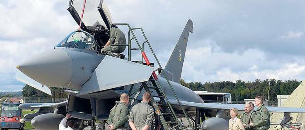 Ministerin Ursula von der Leyen (CDU) fordert eine Modernisierung der Bundeswehr.