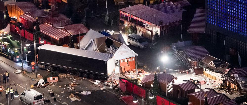 Am 16. Dezember 2016 fuhr Anis Amri einen Lkw in eine Menschenmenge auf dem Breitscheidplatz.