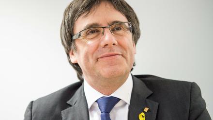 Carles Puigdemont beim Treffen mit Vertretern seiner Partei in Berlin.