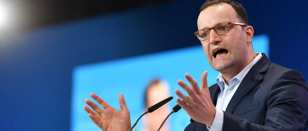 Jens Spahn (CDU) spricht im Februar 2018 auf dem 30. Parteitag der Christlich Demokratischen Union Deutschlands (CDU).