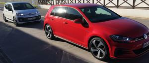 Der Große und der Kleine. Vorne der Golf GTI, dahinter der up! GTI, fotografiert auf dem Circuito Ascarin bei Málaga.