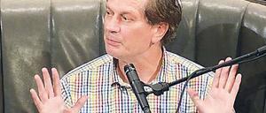 Im Geist von Thomas Bernhard. Der österreichische Schriftsteller und Büchner-Preisträger Josef Winkler, 65.