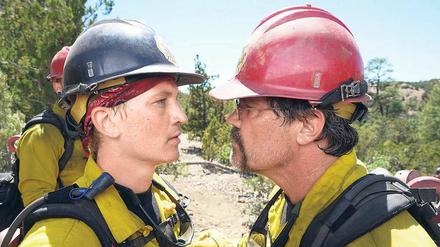 Adrenalin trifft Pathos. Miles Teller (li.) und Josh Brolin im Einsatz. 