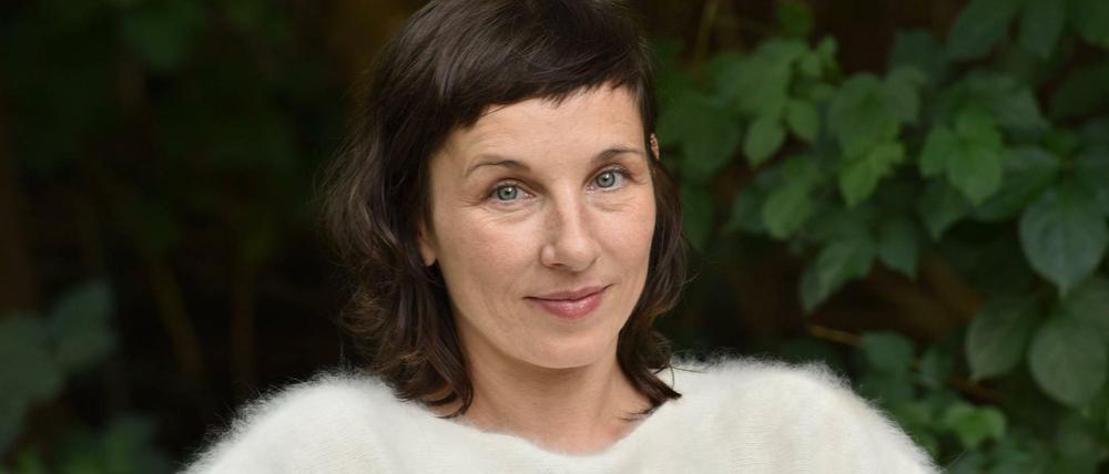 Meret Becker spielt eine der Hauptrollen im neuen Kinofilm:„Wer hat eigentlich die Liebe erfunden?“. 