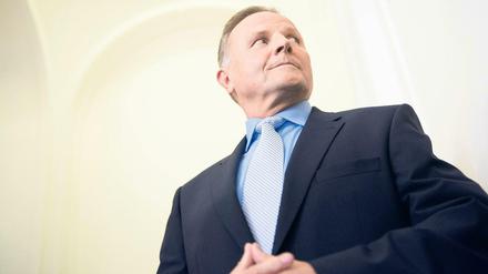 Georg Pazderski ist Diplombetriebswirt und war 41 Jahre Berufsoffizier. 2016 wurden er und Beatrix von Storch zu AfD-Landesvorsitzenden gewählt. Seit Ende 2017 führt der 66-Jährige den Landesverband allein. Außerdem ist er Vize-Bundesvorsitzender.