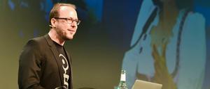 Re:Publica-Mitbegründer Markus Beckedahl bei der Eröffnung der Konferenz über die digitale Gesellschaft.