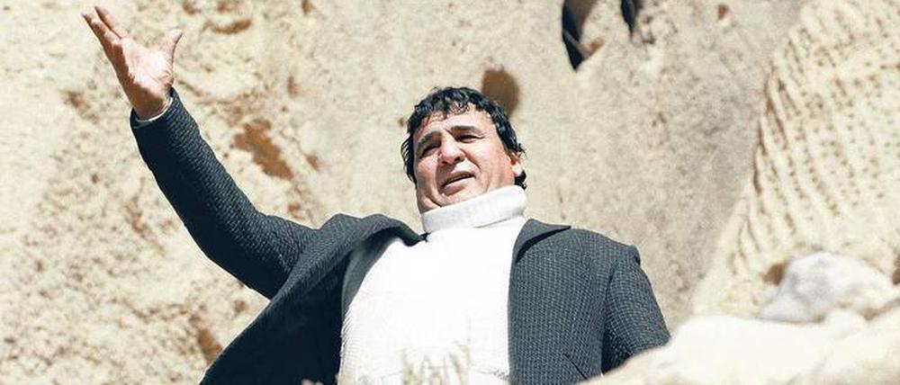 Ruhm braucht Haltung. Salim Shaheen wirft sich in Pose.