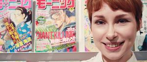 Mangaka Inga Steinmetz zeichnet am Donnerstag Porträts der Festivalbesucher.