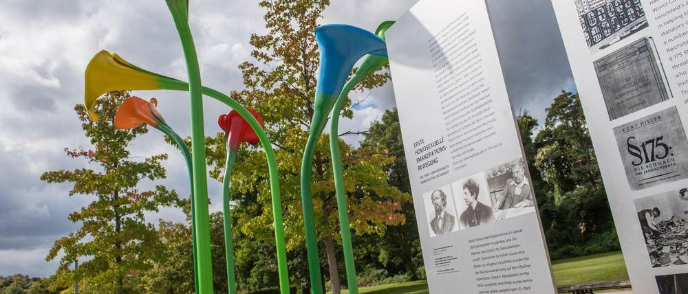 Das Denkmal für die homosexuelle Emanzipationsbewegung am Magnus-Hirschfeld-Ufer in Berlin.
