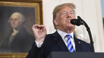 Vor dem Bild von George Washington: US-Präsident Donald Trump am Dienstag bei der Bekanntgabe seiner Iran-Entscheidung.