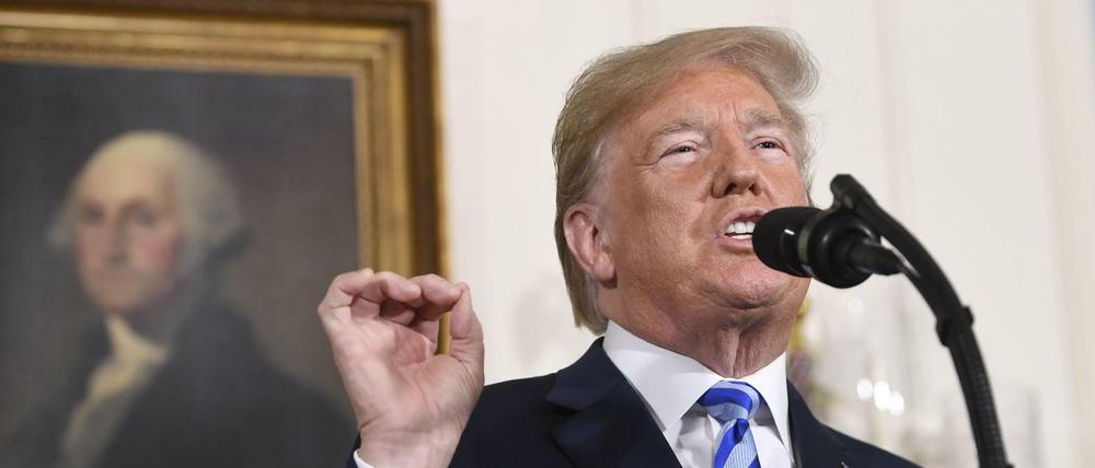 Vor dem Bild von George Washington: US-Präsident Donald Trump am Dienstag bei der Bekanntgabe seiner Iran-Entscheidung.