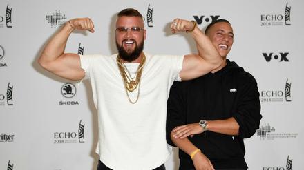 Die Rapper Kollegah (l) und Farid Bang.