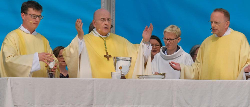 Die zentrale Eucharistiefeier zu Christi Himmelfahrt mit dem Münsteraner Bischof Felix Genn.