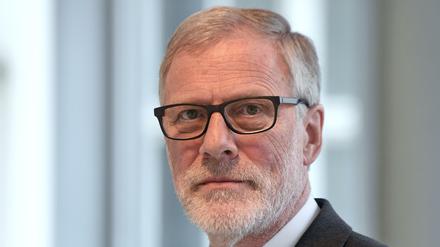 Der CDU-Politiker Rainer Robra will bei ARD, ZDF und Deutschlandradio weiteren Einsparwillen sehen.