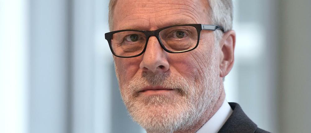 Der CDU-Politiker Rainer Robra will bei ARD, ZDF und Deutschlandradio weiteren Einsparwillen sehen.