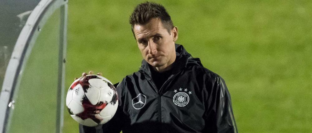 Miroslav Klose trainiert zukünftig die U17 des FC Bayern.