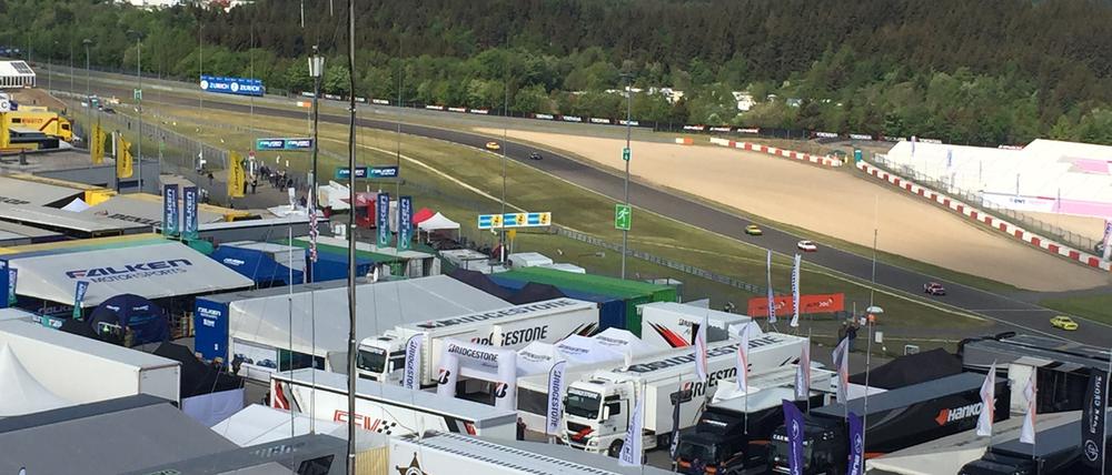 Das 24-Stunden-Rennen startet am Samstag um 15.30 Uhr. Zuvor gibt es ein Rahmenprogramm und die Qualifyings.