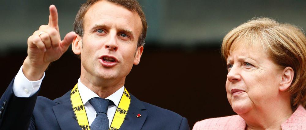 Macron und Kanzlerin Merkel am Donnerstag in Aachen nach der Verleihung des Karlspreises an den französischen Staatschef.