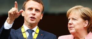 Macron und Kanzlerin Merkel am Donnerstag in Aachen nach der Verleihung des Karlspreises an den französischen Staatschef.
