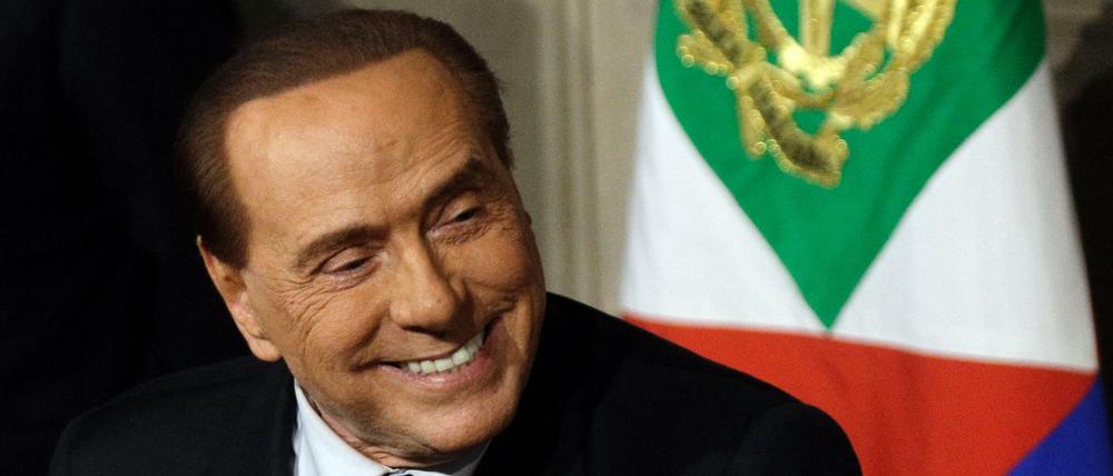 Bald weider in politischen Ämtern? Silvio Berlusconi, Vorsitzender der Partei Forza Italia