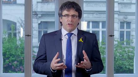 Carles Puigdemont in seinem in Berlin aufgezeichneten Video.