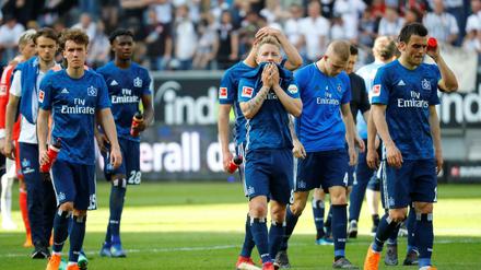 Rettet sich der HSV erneut am letzten Spieltag? Nach der Niederlage in Frankfurt sind die Hoffnungen nur noch ganz klein. 