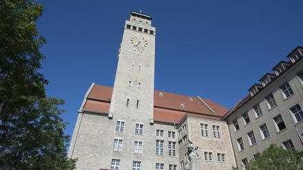 Das Rathaus Neukölln in der Karl-Marx-Straße.