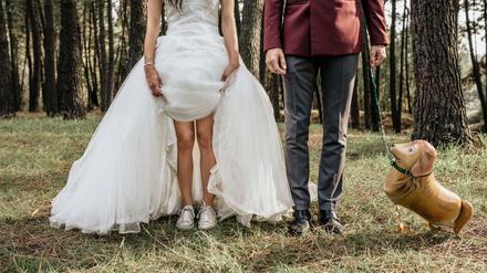 Ob Second-Hand, geliehen oder gekauft - ein Hochzeitskleid kann teuer werden.