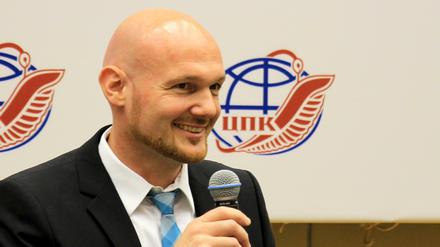 Gut gelaunt und in fließendem Russisch. Der deutsche Astronaut Alexander Gerst am Montag in Moskau.