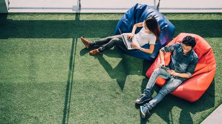 Wo Smartphones und Laptops genutzt werden, hinterlassen Kunden und Nutzer ihren Datenschatten.
