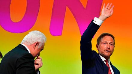 Im Streit um die EU-Sanktionen gegen Russland setzt sich Christian Lindner gegen seinen Parteivize durch.