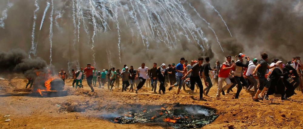 Palästinenser am Montag an der Grenze des Gazastreifens