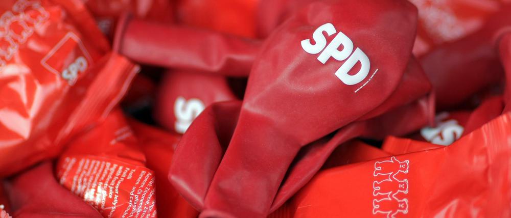 Luft raus bei der SPD? Laut Umfrage liegen sie nur noch auf Platz vier in Berlin.