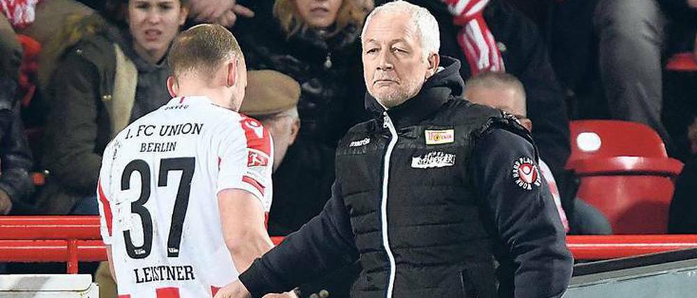 Abschiednehmen. Neben Trainer André Hofschneider (rechts) verlässt auch Toni Leistner den Verein.