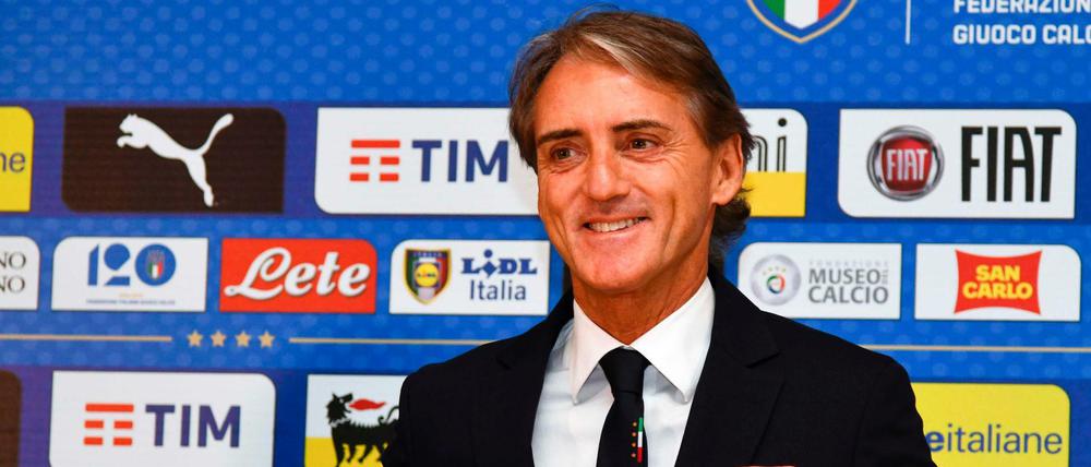 Noch lächelt er: Roberto Mancini übernimmt eine italienische Nationalmannschaft, bei der viel Luft nach oben bleibt.