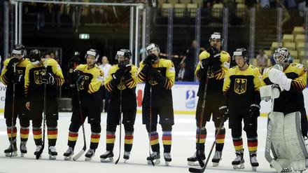 Das war es dann mit Dänemark. Die deutschen Spieler nach dem 0:3 gegen Kanada. 