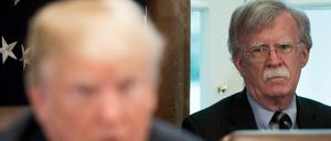 Nordkorea stört sich an den Positionen von neuen US-Sicherheitsberater John Bolton (r.).