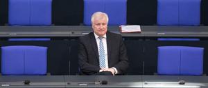 Allein auf weiter Flur: Horst Seehofer am Donnerstag auf der Regierungsbank im Bundestag.