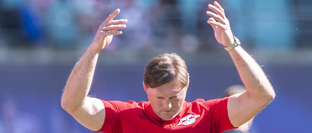 Zum Verzweifeln: Ralph Hasenhüttl hatte in dieser Saison oft Gelegenheit zum Haareraufen. Die Erwartungen der Vereinsführung konnte er offenbar nicht erfüllen.