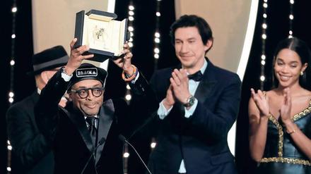 Der amerikanische Regisseur Spike Lee erhält den Großen Preis der Jury für seine Komödie „BlacKkKlansman“.
