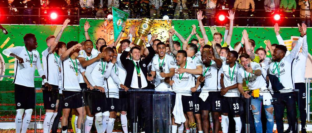 Die Frankfurter Mannschaft nach dem Erfolg.