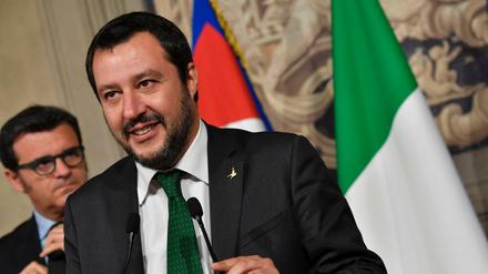 Lega-Chef Matteo Salvini bei einer Pressekonferenz am Montag nach einem Treffen mit Staatspräsident Sergio Mattarella.