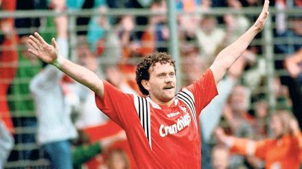 Wieder einer drin. Marschall schoss 49 Bundesliga-Tore für den FCK. 